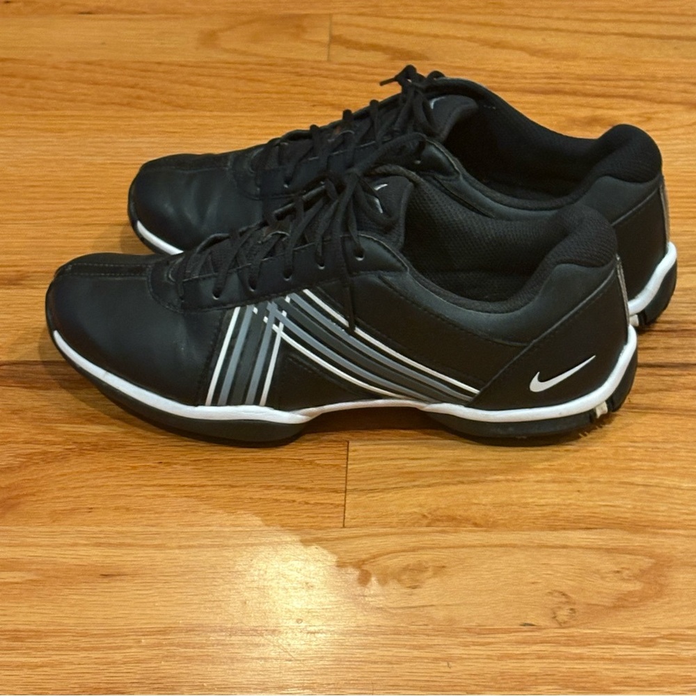 Nike Black and White Athletic Shoes